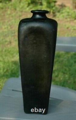 1700's BLACK GLASS CASE GIN QUART BOTTLE pontil American / British 18th Century