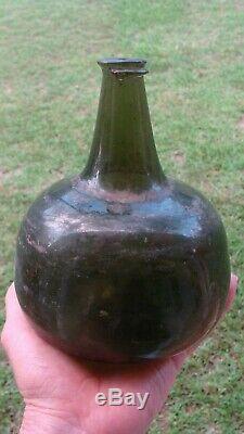 1700's BLACK GLASS ONION PIRATE GIN BOTTLE 12
