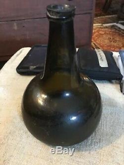 17th Early 18th Century Black Glass Dutch Onion Bottle 7 1/2 Inch Nice Shape