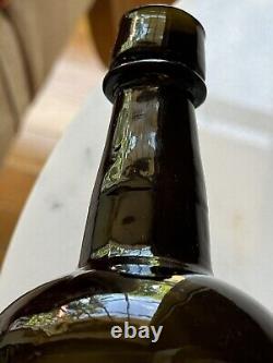 1830s ENGLISH BLACK GLASS BOTTLE GREAT CONDITION ANTIQUE