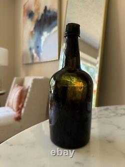 1830s ENGLISH BLACK GLASS BOTTLE GREAT CONDITION ANTIQUE