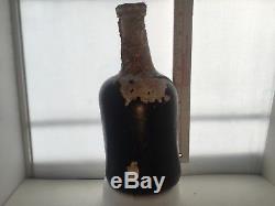 24# c. 1700's-1800's BLACK GLASS BLOWN PORT BOTTLE SEA SALVAGED PIRATE ARTIFACT