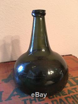 ANTIQUE CA. 1700s BLACK GLASS HAND BLOWN DUTCH ONION WINE BOTTLE