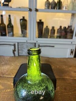 Antique Mid-1700's Black Glass English/Dutch Mallet Bottle 8 Tall 4 Wide