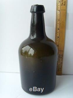 Antique Pontiled American Black Glass Quart Utility Bottle 8½ 1760-1800 46/37