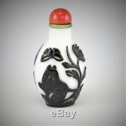 C1920 Peking Glass Black Cat Overlaid on White Snuff Bottle with Cap and Spoon
