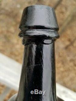 Early GRAF & WEYD Black Glass Quart Ale Bottle Louisville Kentucky KY