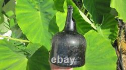English Colonial Black Glass Wine Bottle from 1720-1740
