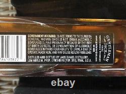 Gentleman Jack Daniels Tennessee Whiskey Bottle 2 Glasses Collector Set NEW