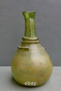 Nice Antique green glass bottle, Islamic Middle East 17th. 18th. C