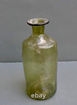 Nice Antique green glass medicine bottle, Dutch, 17th century