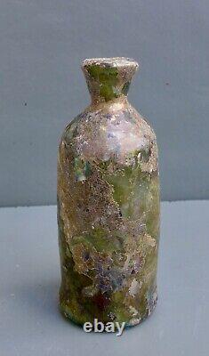 Nice Antique green glass medicine bottle, Dutch early 17th century