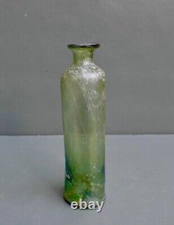 Nice Antique green glass medicine bottle, Dutch, mid. 17th century