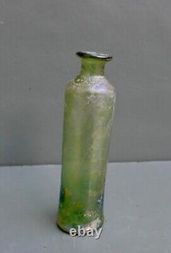 Nice Antique green glass medicine bottle, Dutch, mid. 17th century