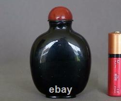Nice Chinese 19th Century Qing Dynasty Black Glass Snuff Bottle