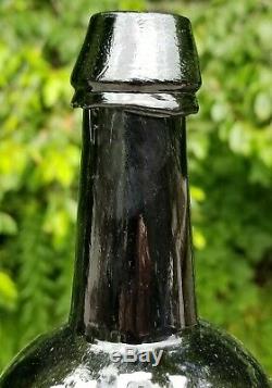 Nice J. HEIST St. Louis Missouri MO Black Glass Quart Ale Bottle Early Applied