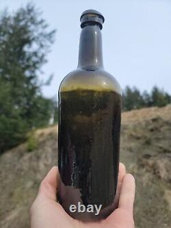 REMARKABLE 1790's TOP HAT Rum Bottle? Primitive Black Glass Liquor