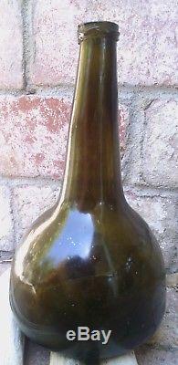 Tall 9 1/4 Horse' s Hoof Onion Antique Bottle Black Glass Pontiled 200+yrs old