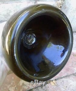 Tall 9 1/4 Horse' s Hoof Onion Antique Bottle Black Glass Pontiled 200+yrs old