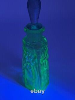 VNTG Art Deco perfume bottle/Green Uranium Glass/Czechoslovakia Stamped/Flower