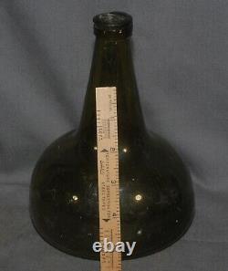 Very nice antique Dutch gin or rum black glass ONION BOTTLE ca. 1700s